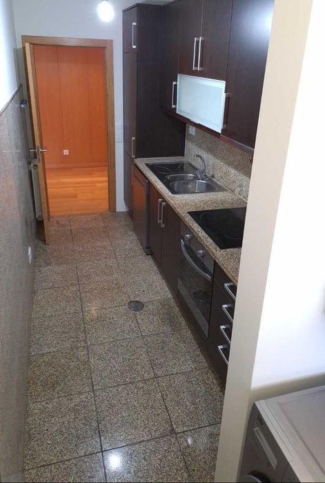 T2 Zona Residencial com acessos rápidos