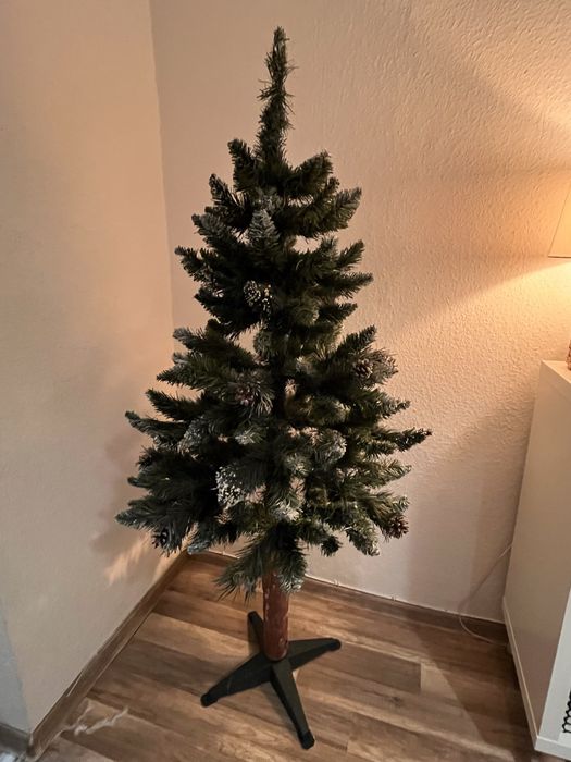 Choinka sztuczna  150 cm na pniu