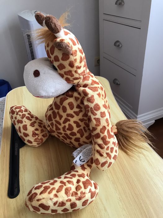 Girafa de peluche