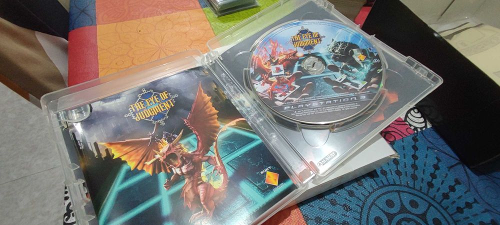 PS3 The Eye Of Judgment + Theme Decks + 2 Booster Packs + Extras