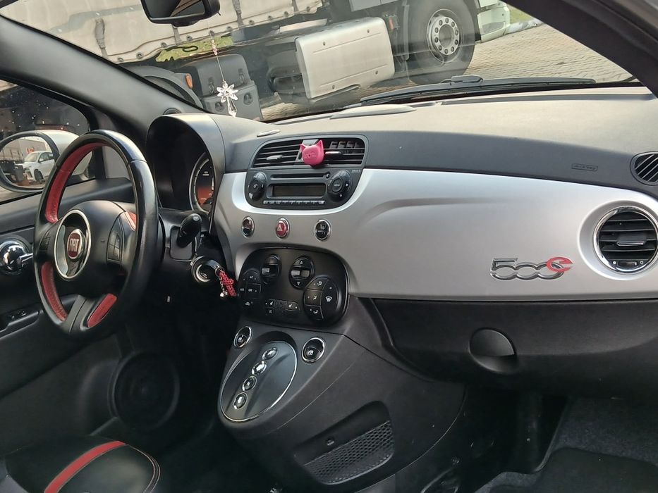 Продам Fiat 500e 2013