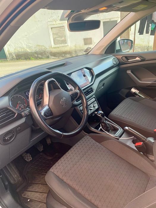 2020 VW T-Cross Life bem conservado