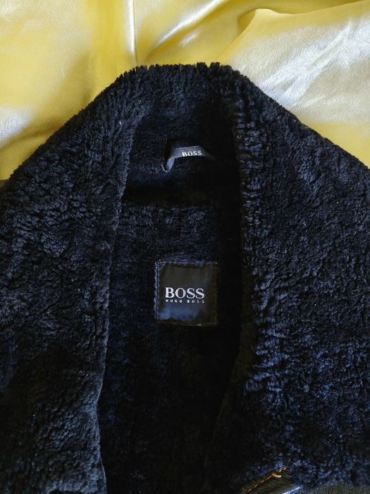 Hugo Boss кожаная куртка/дубленка  на меху L