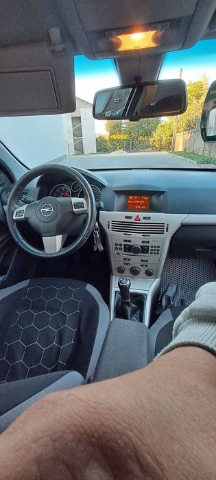 Продам Opel Astra 2008