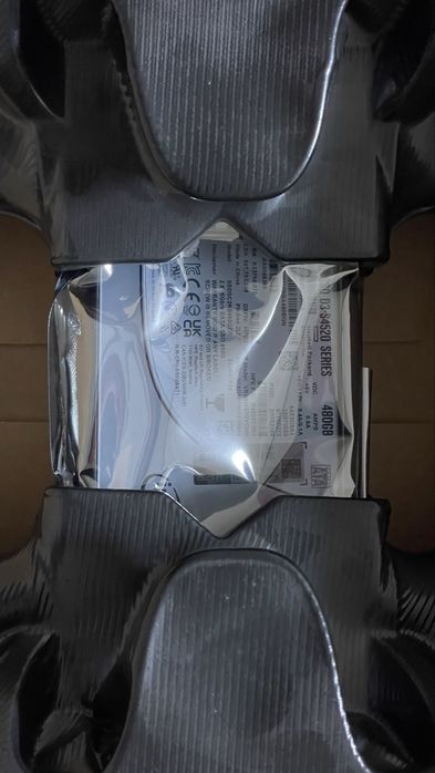 SSD накопичувач Intel D3-S4520