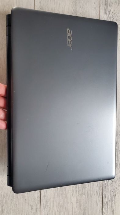 Acer Aspire  E1 series. E1-572