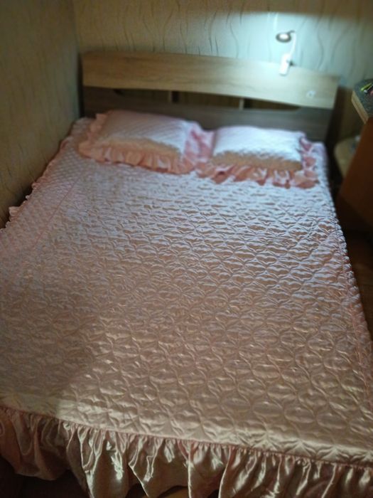 Продам покривало та 2 подушки