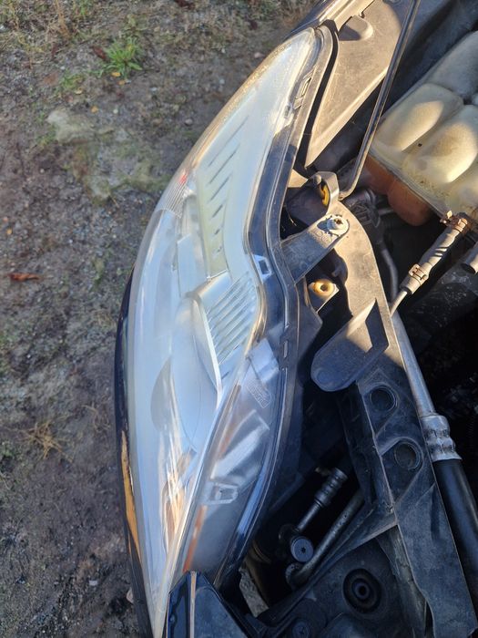 Lampa prawa przód Ford Focus Mk2 Lift Europa