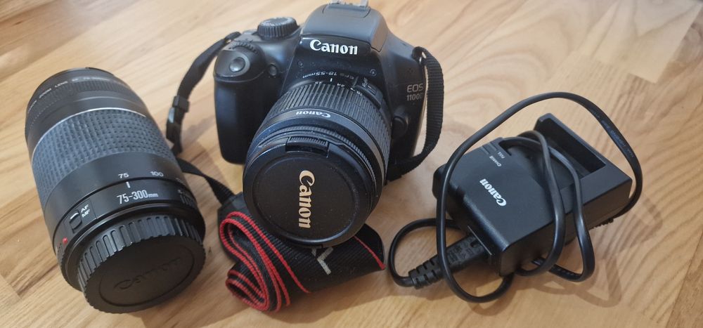Aparat Canon EOS 1100D