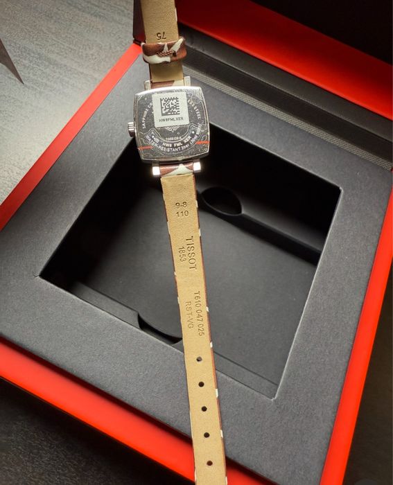 Годинник жіночий Tissot Lovely