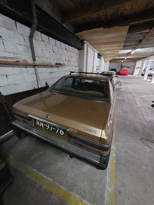 Vendo Mazda 929L (Clássico)