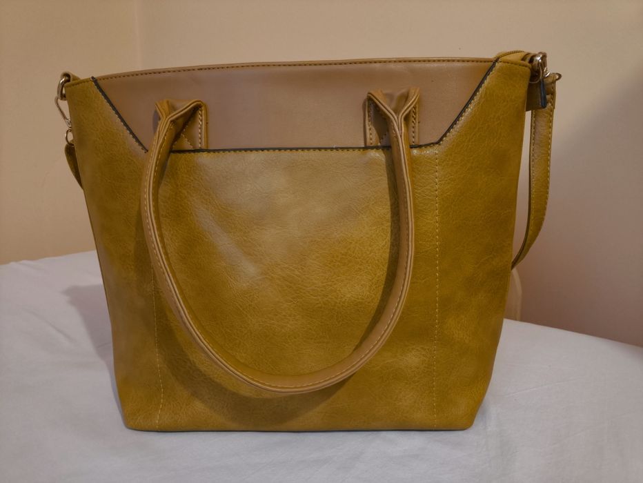 Piękna miodowo-żółta torebka duża jak Nowa