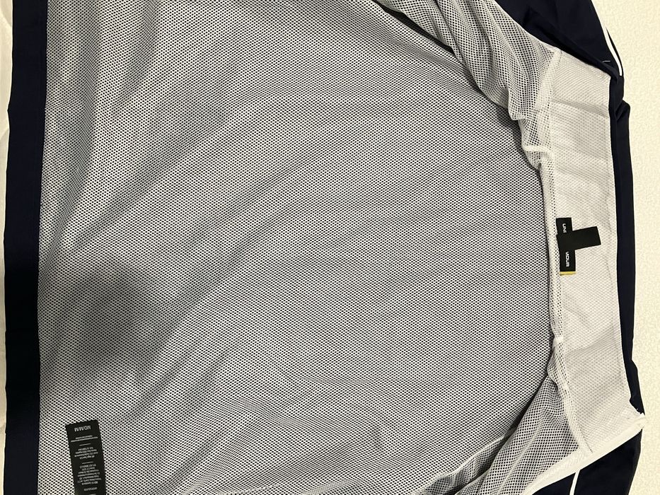 Casaco/Corta Vento Desportivo - Under Armour - M!