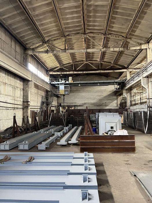 Цех, производство, мех. работы. Мостовой кран. Мощность до 500 кВт.