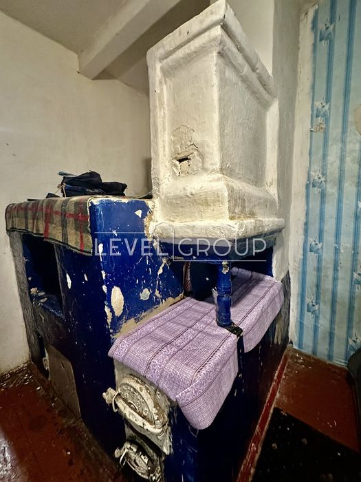 Без% Будинок з великою ділянкою та газом. Центральна вулиця