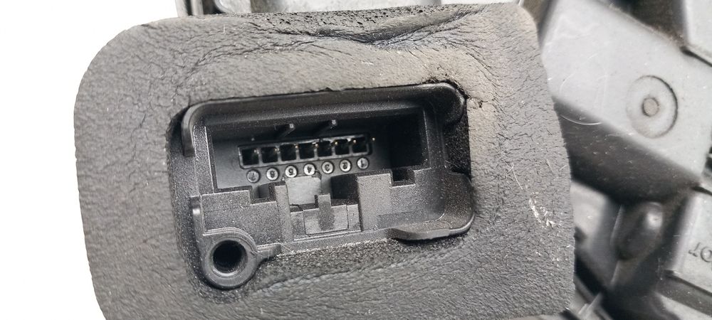 Fechadura / fecho porta frente direito VOLKSWAGEN Polo (6R, 6C)