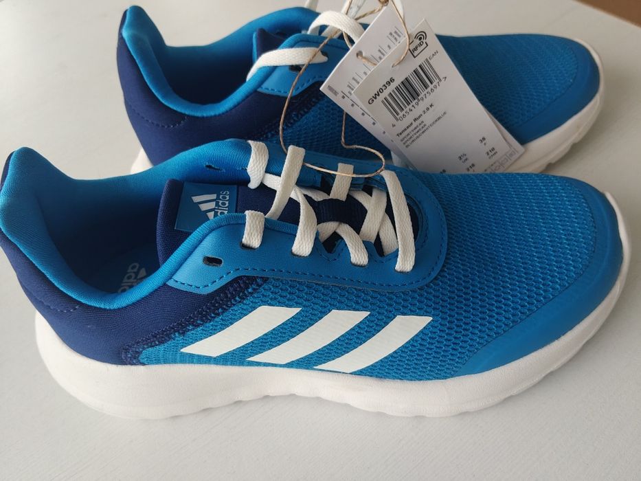 Buty chłopięce Adidas r.35 NOWE