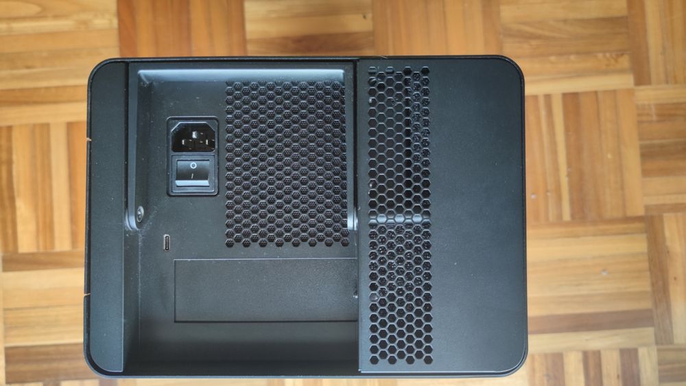 eGPU Razer Core X (nunca usada)