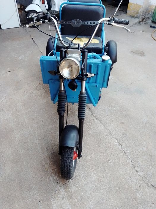 Vendo este triciclo em bom estado