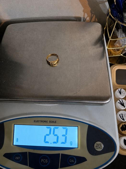Anel em Ouro 19,2K com Zircónias