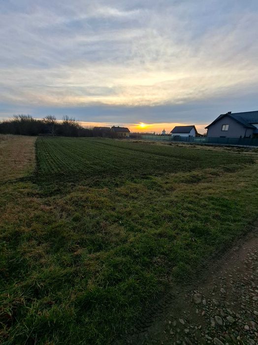 Продаж земельної ділянки,с.Клузів.