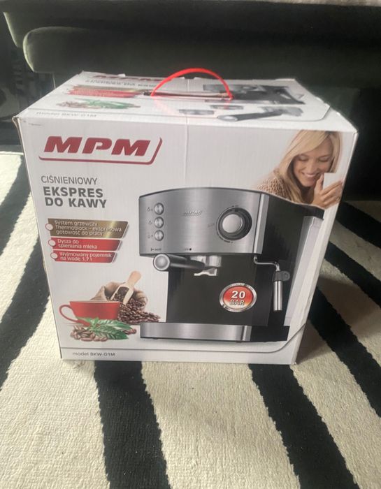 Ciśnieniowy ekspres do kawy MPM