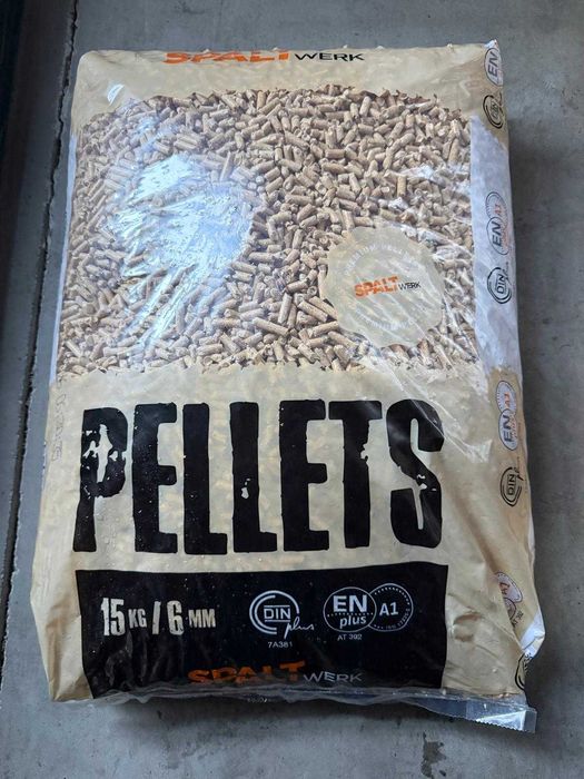 Sprzedam pellet w workach  po 15 kg
