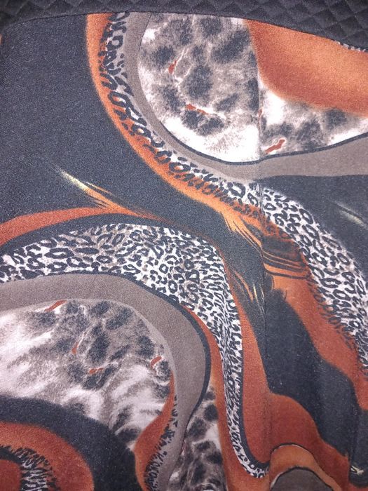 Camisola de padrões animálicos / tigresa / castanha / preta