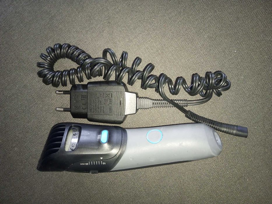 Braun Браун акамуляторна машинка для стрижки з регулюючою насадкою