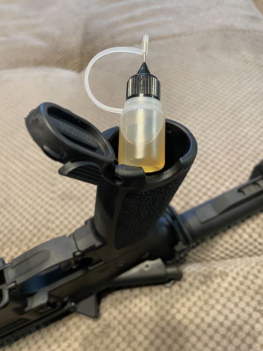 Масленка для AR15, AR10, AK, СВД, ПМ: 100 грн. - Інше Суми на Olx