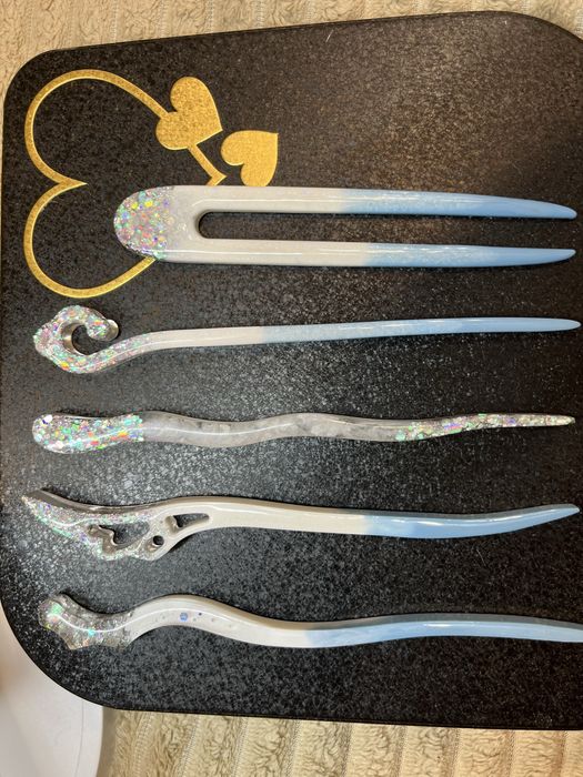 Заколки та шпильки для волосся