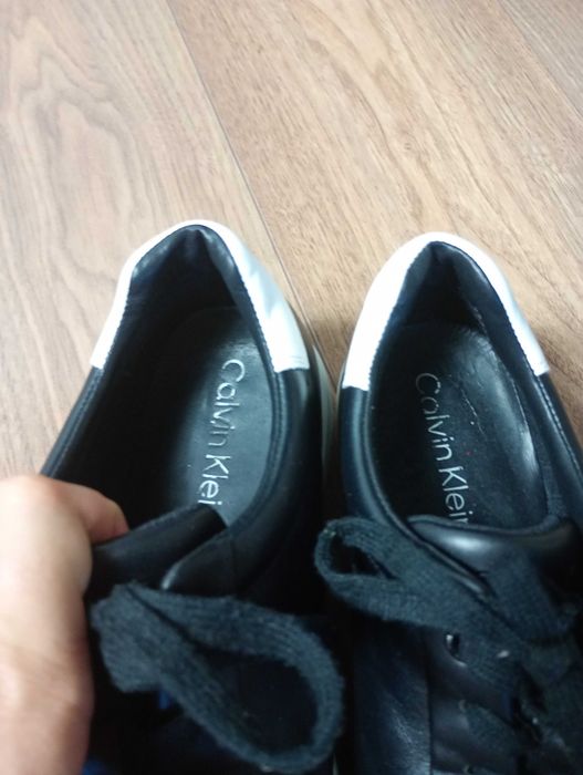 Calvin Klein skórzane sneakersy 40