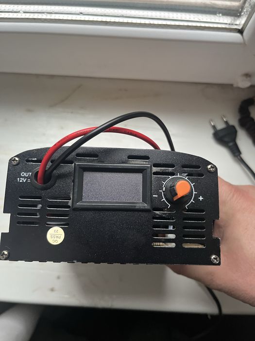 Продам  зарядное устройство на 20 А