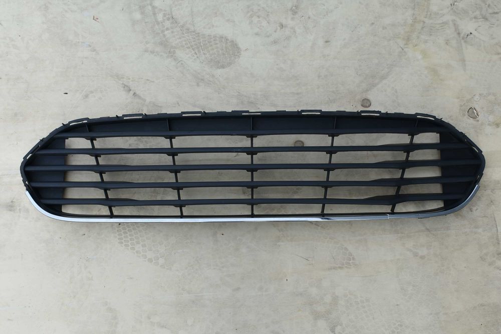 Ford Transit Courier 18- grill atrapa zderzaka JT76-17B968-AB