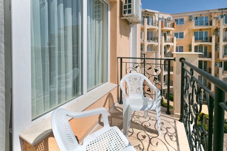 Болгарія, продаю видову квартиру , море  150 м