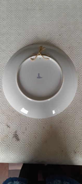 Prato decorativo em porcelana
