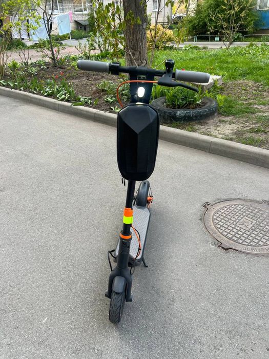 Ninebot Kickscooter F40 електросамокат