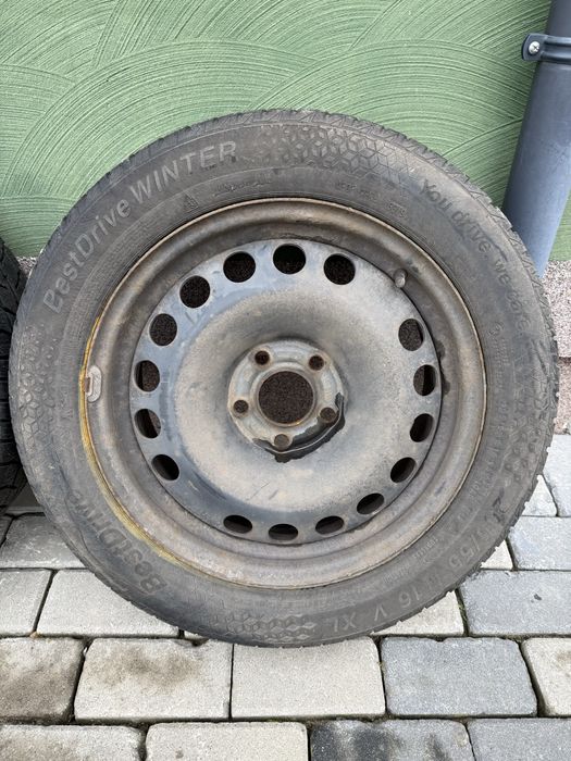 Koła / Opony zimowe 205/55/16 Rozstaw 5x110