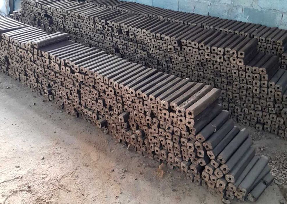 Вугілля, брикети, пелети паливні опалення