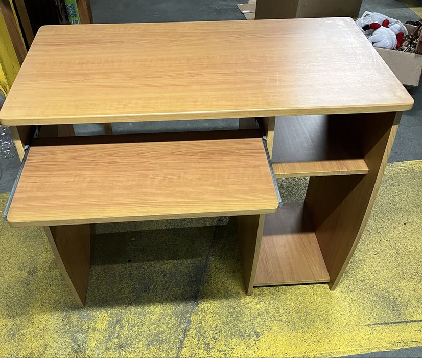 Secretária (madeira de qualidade)