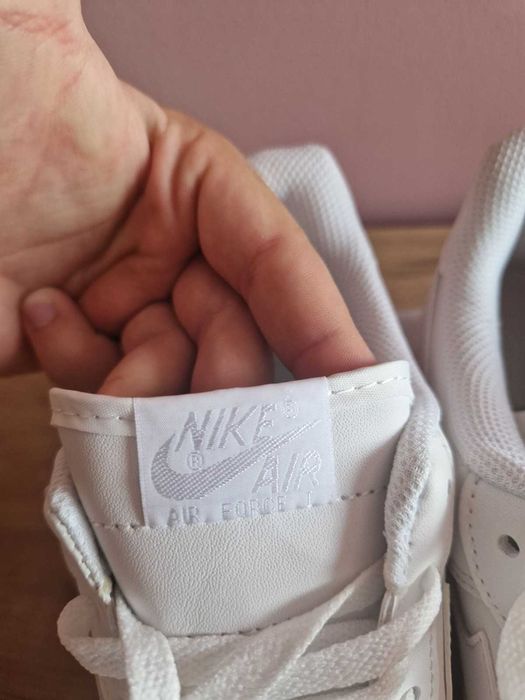 NIKE Air Force 1 07'Buty Sneakersy Sportowe r.43