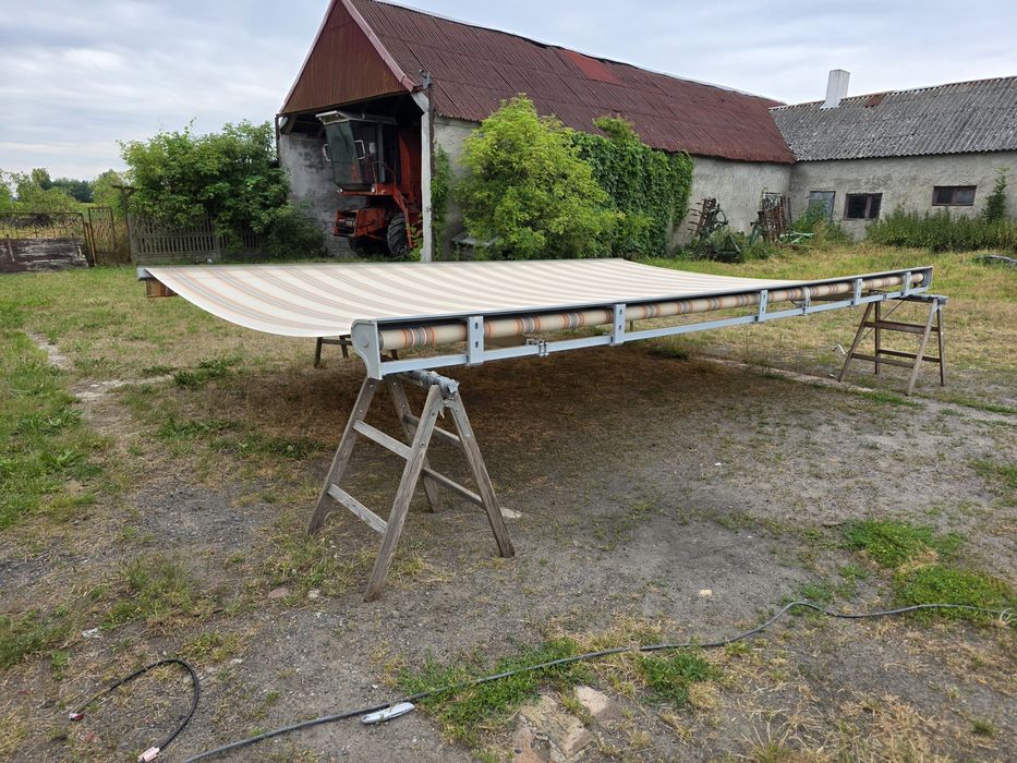 Markiza ręczna 5,5m solidna