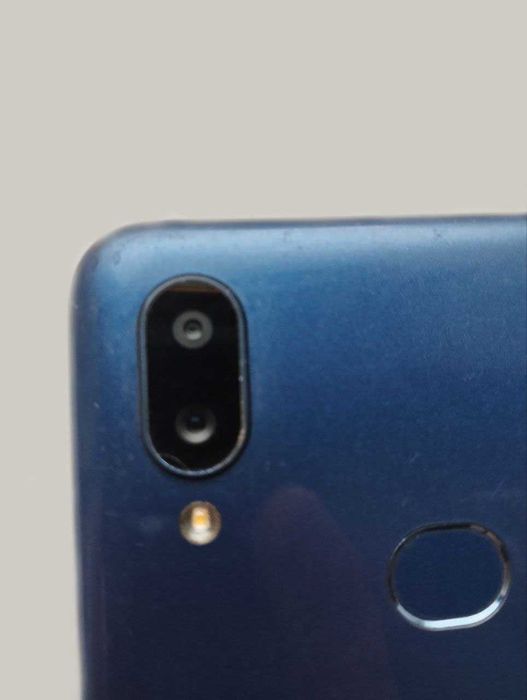 Samsung Galaxy A10s 32GB  битий екран, небесний колір