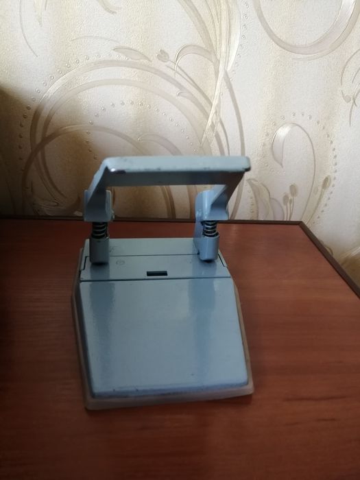 Дырокол металлический, СССР