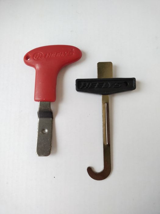 ключ для кроссовок heelys