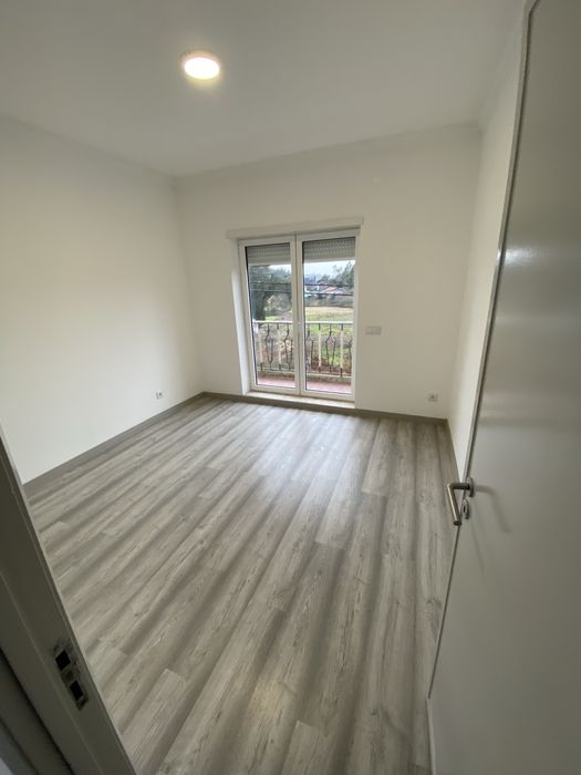 Arrendo t2 totalmente renovado