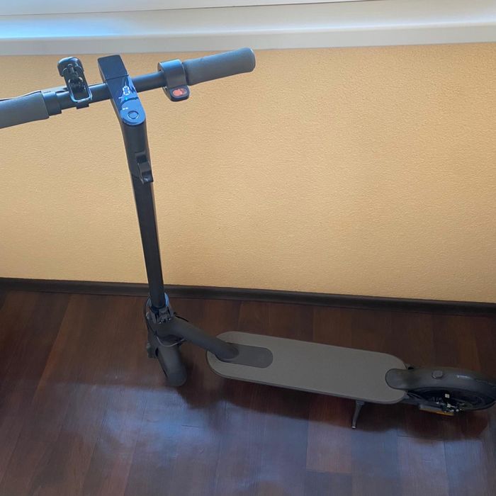 Самокат MI Electric Scooter Essential