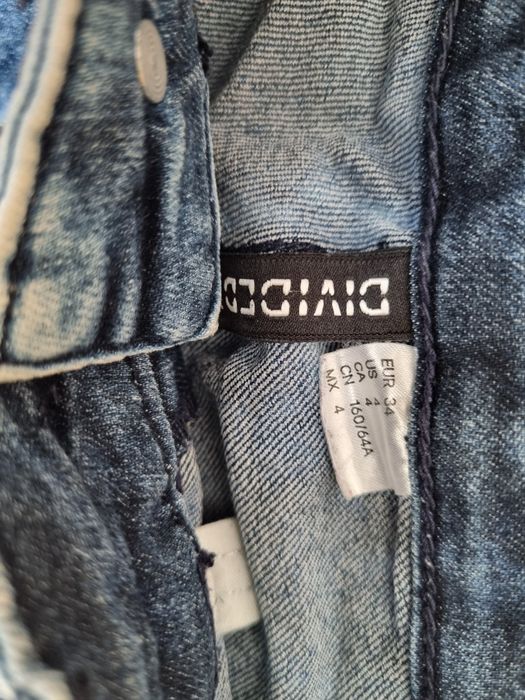 Krótkie spodenki 34