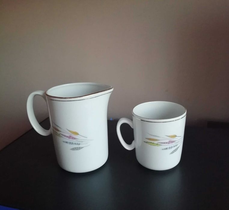Porcelana Chodzież mlecznik z filiżanką
