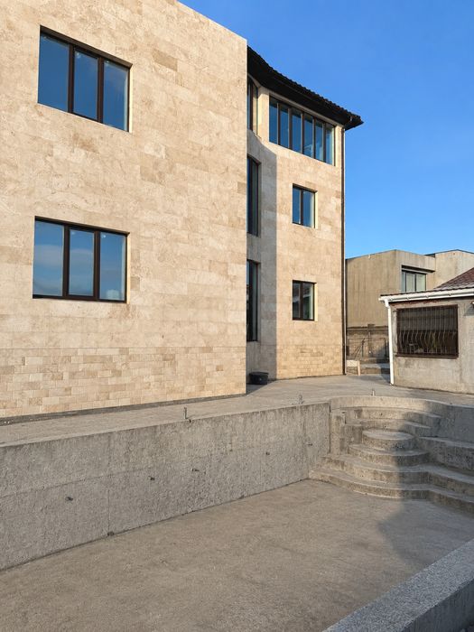 Продам елітний будинок за індивідуальним проєктом в Одесі (Червоний Хутір)